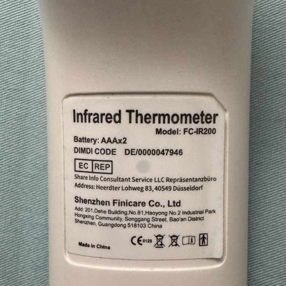 Non-Contact
Thermometer No Touch Infrared Forehead. Model: FC-IR200. Pre-owned - Picture 4 of 5